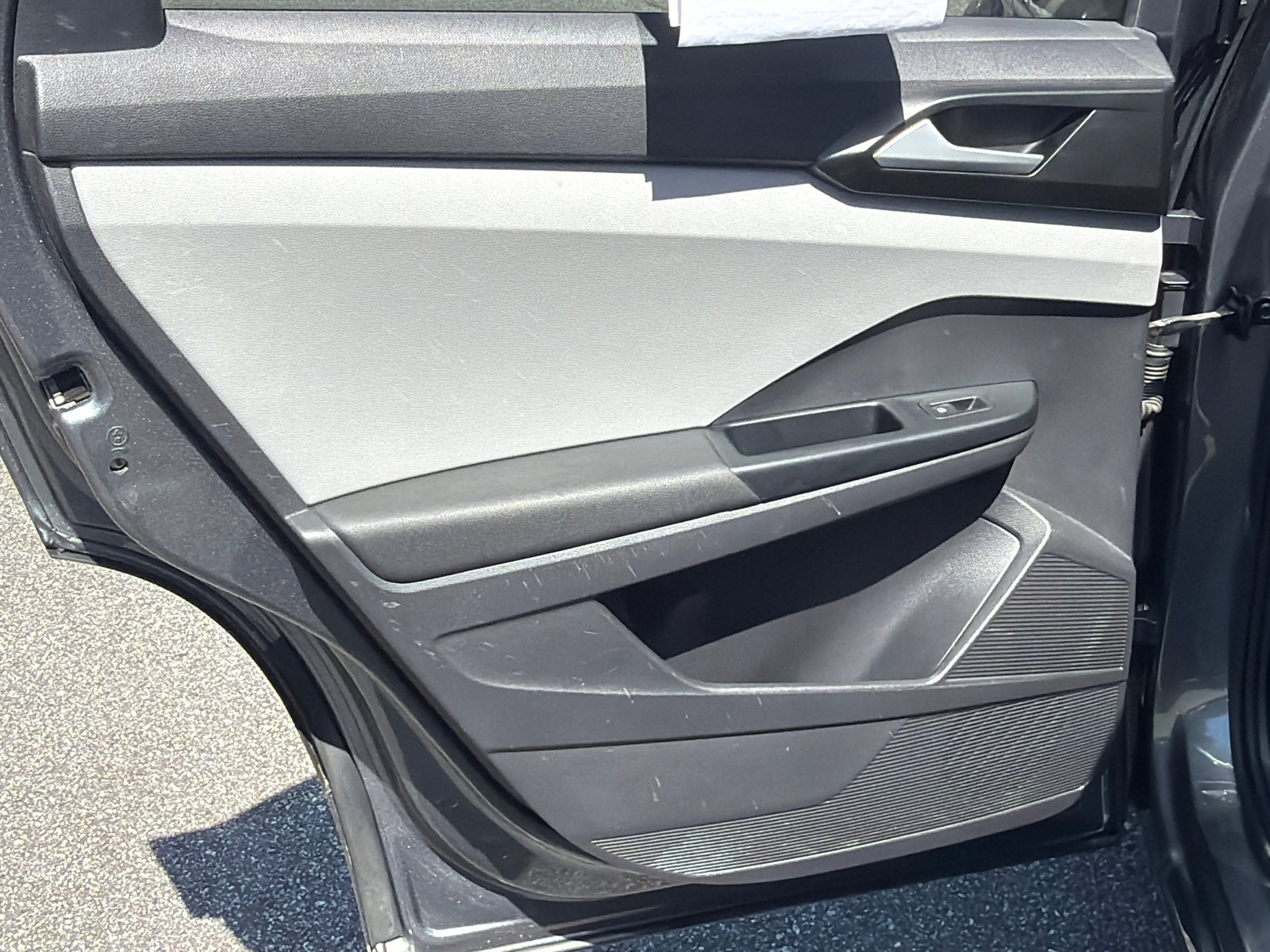 Used 2022 Volkswagen Taos SE w/ Panoramic Sunroof Package image 21