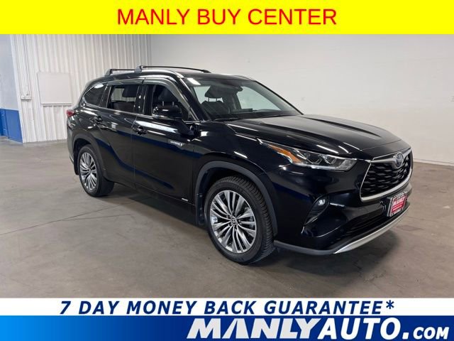 Used 2021 Toyota Highlander Limited image 1