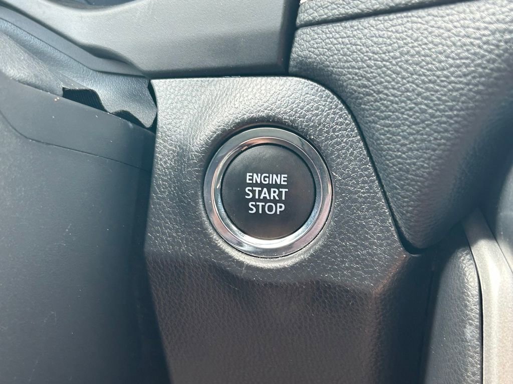 Certified 2025 Toyota RAV4 XLE FWD image 25