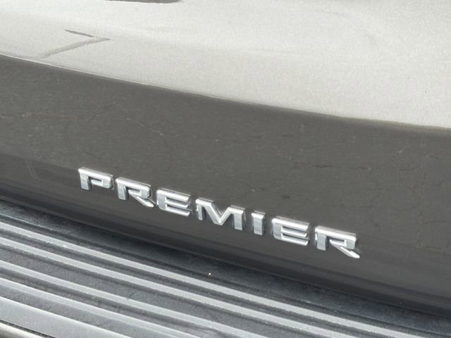Used 2021 Chevrolet Suburban Premier RWD image 25