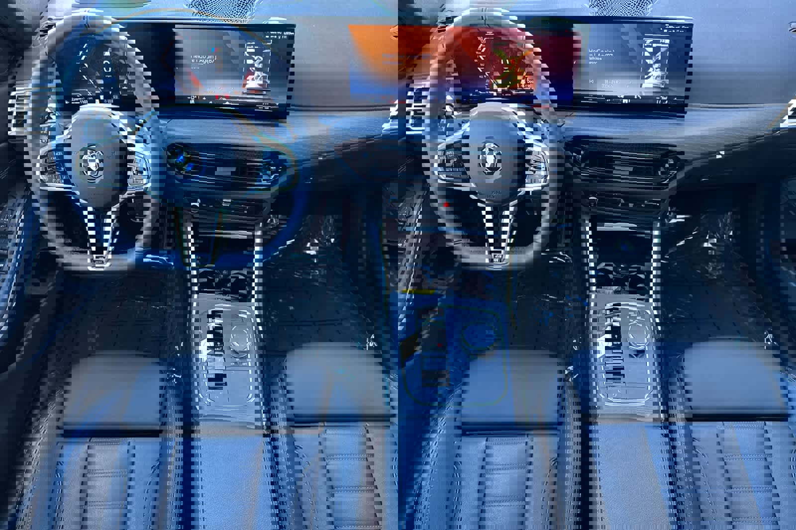 Used 2025 BMW 330i Sedan w/ M Sport Package image 3