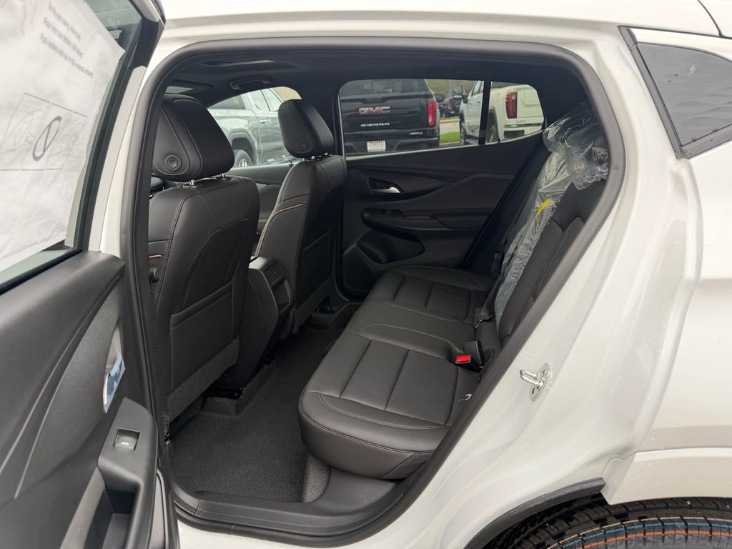 New 2026 Buick Envista Avenir FWD image 17