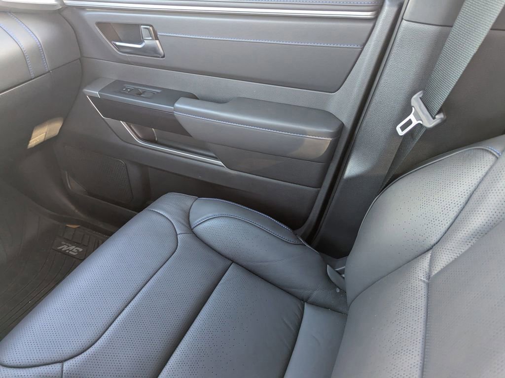 Used 2025 Toyota Tundra Platinum image 14