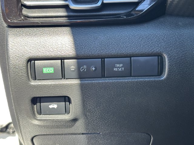 Used 2020 Nissan Sentra S FWD image 32