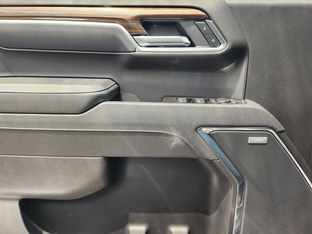 New 2026 Chevrolet Silverado 1500 LT Trail Boss w/ Convenience Package II AWD/4WD image 17