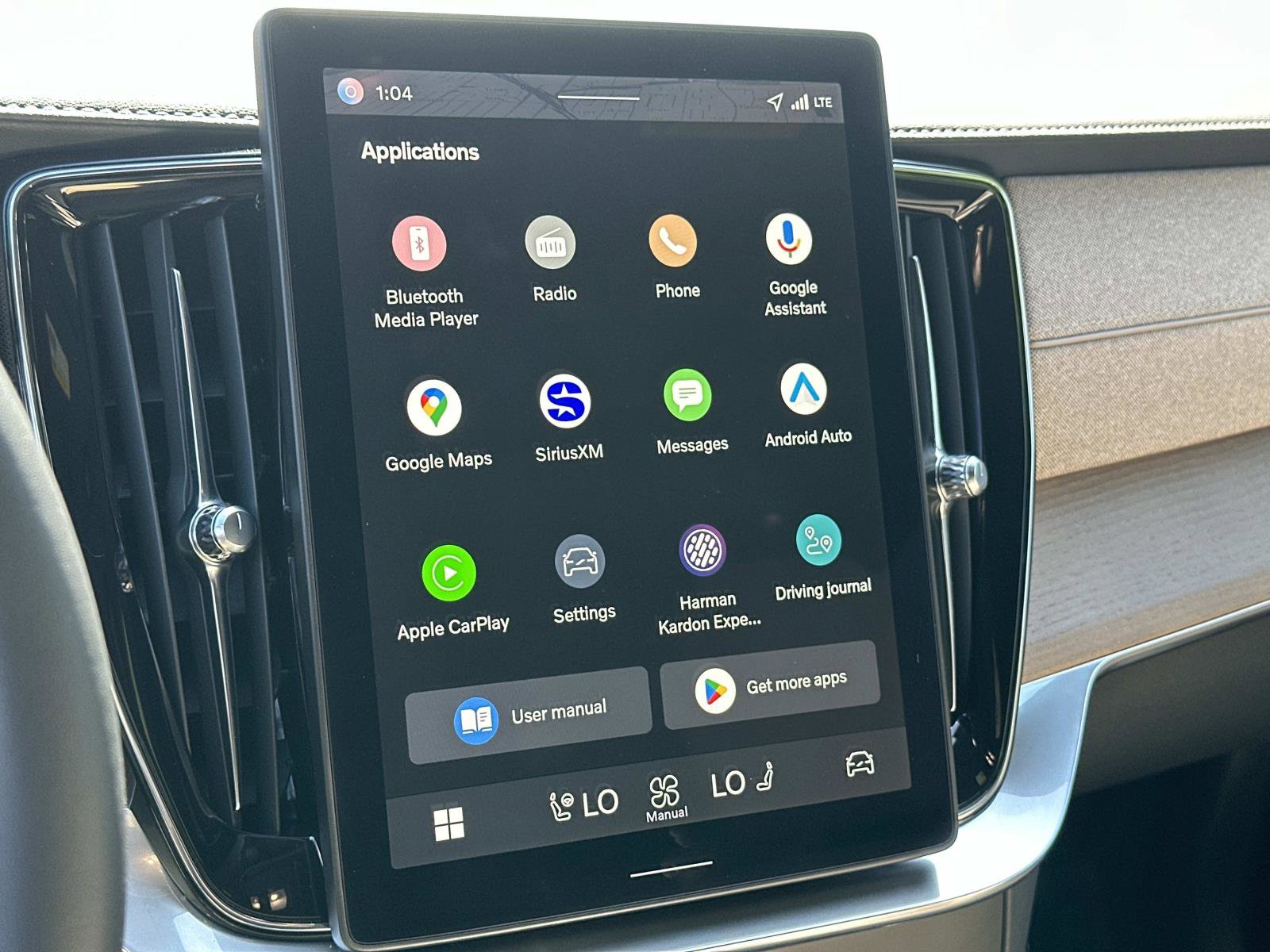 Certified 2026 Volvo XC90 B6 Ultra w/ Protection Package image 11