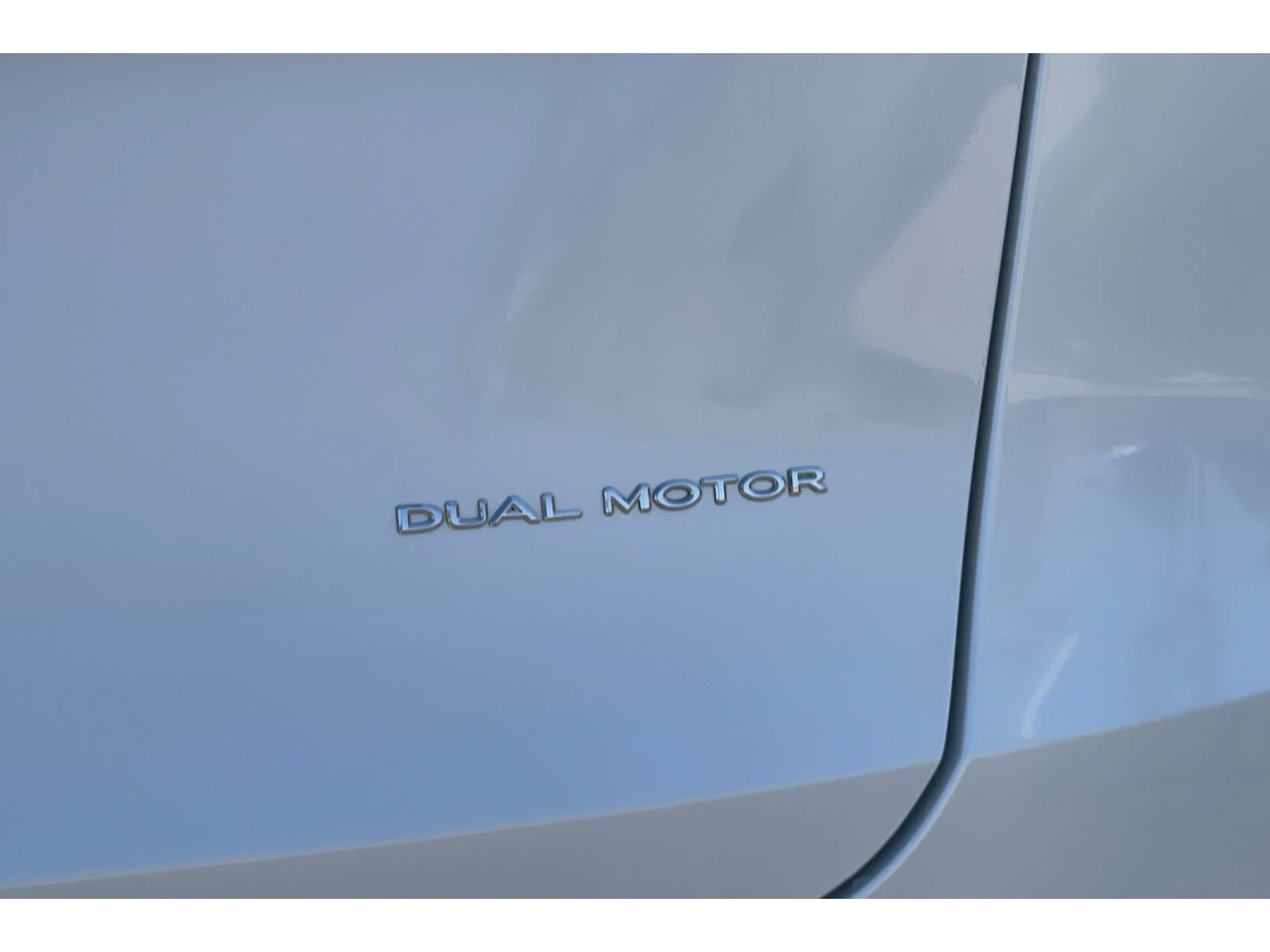 Used 2025 Tesla Model Y Long Range AWD/4WD image 49