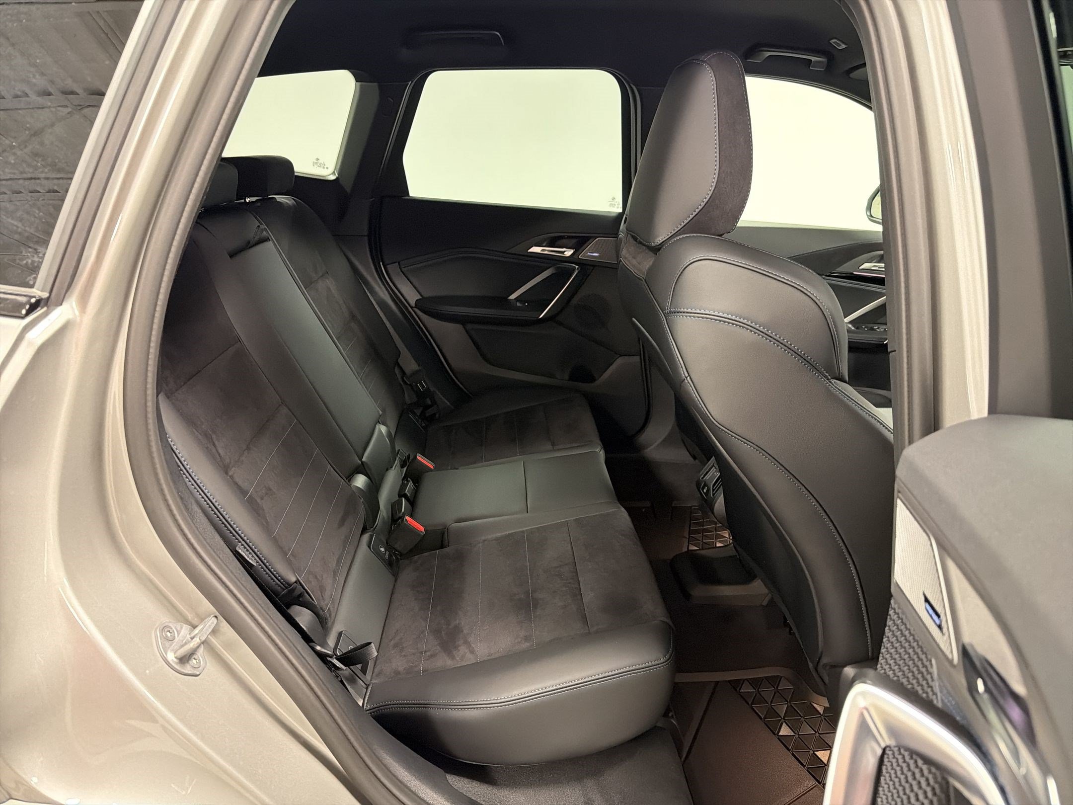 New 2026 BMW X1 xDrive28i w/ M Sport Package AWD/4WD image 30