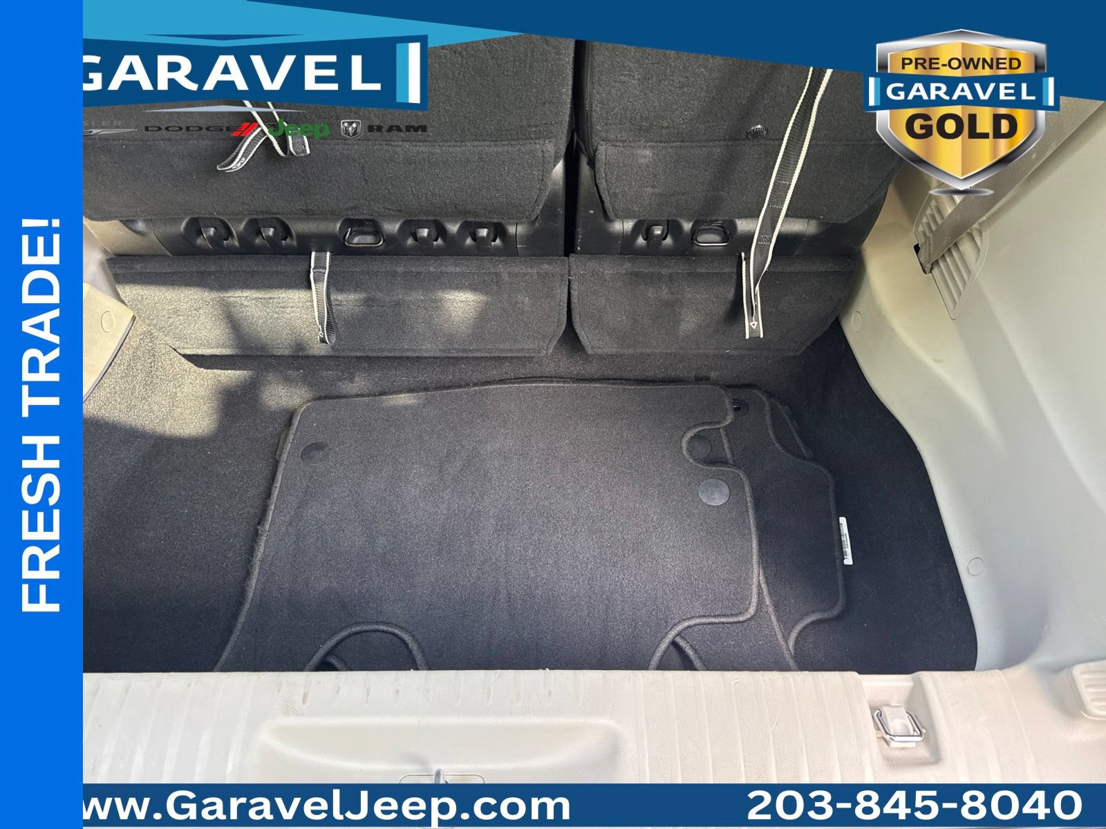 Used 2022 Chrysler Pacifica Touring-L FWD image 15