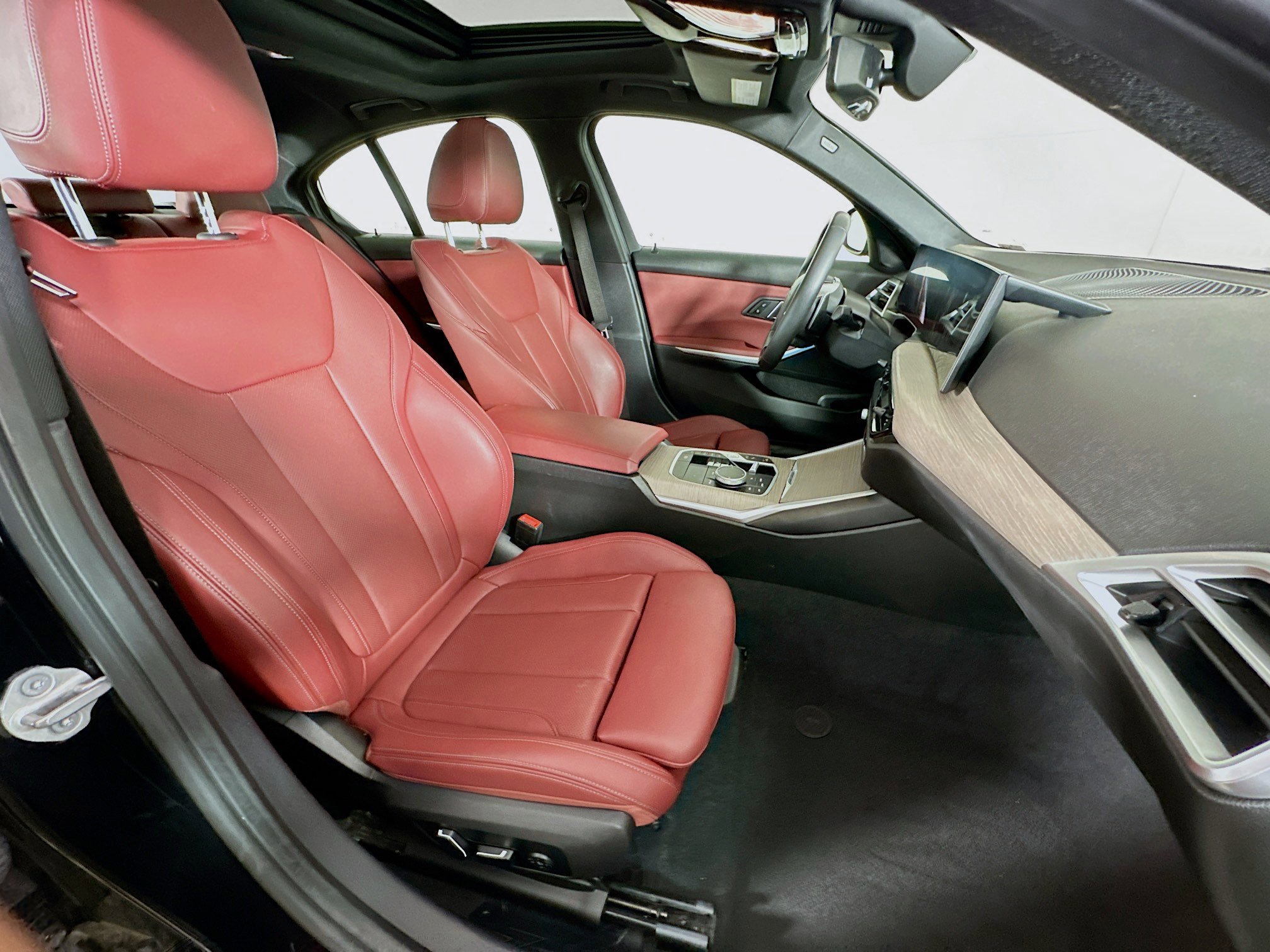 Used 2025 BMW 330i Sedan RWD image 33