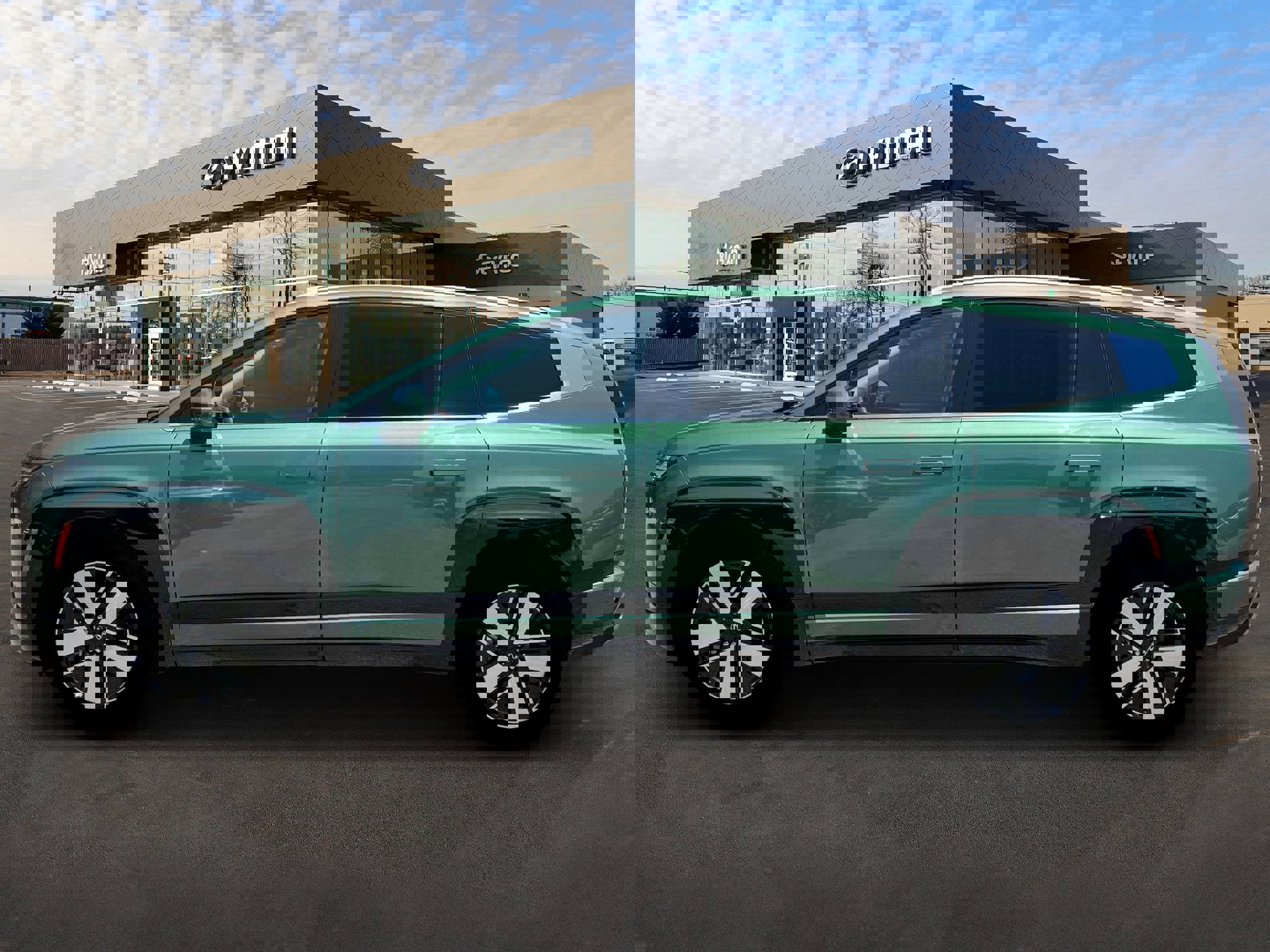 New 2026 Hyundai Ioniq 9 SEL image 3