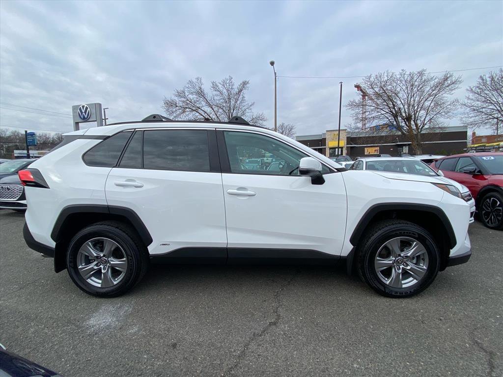 Used 2024 Toyota RAV4 XLE image 2
