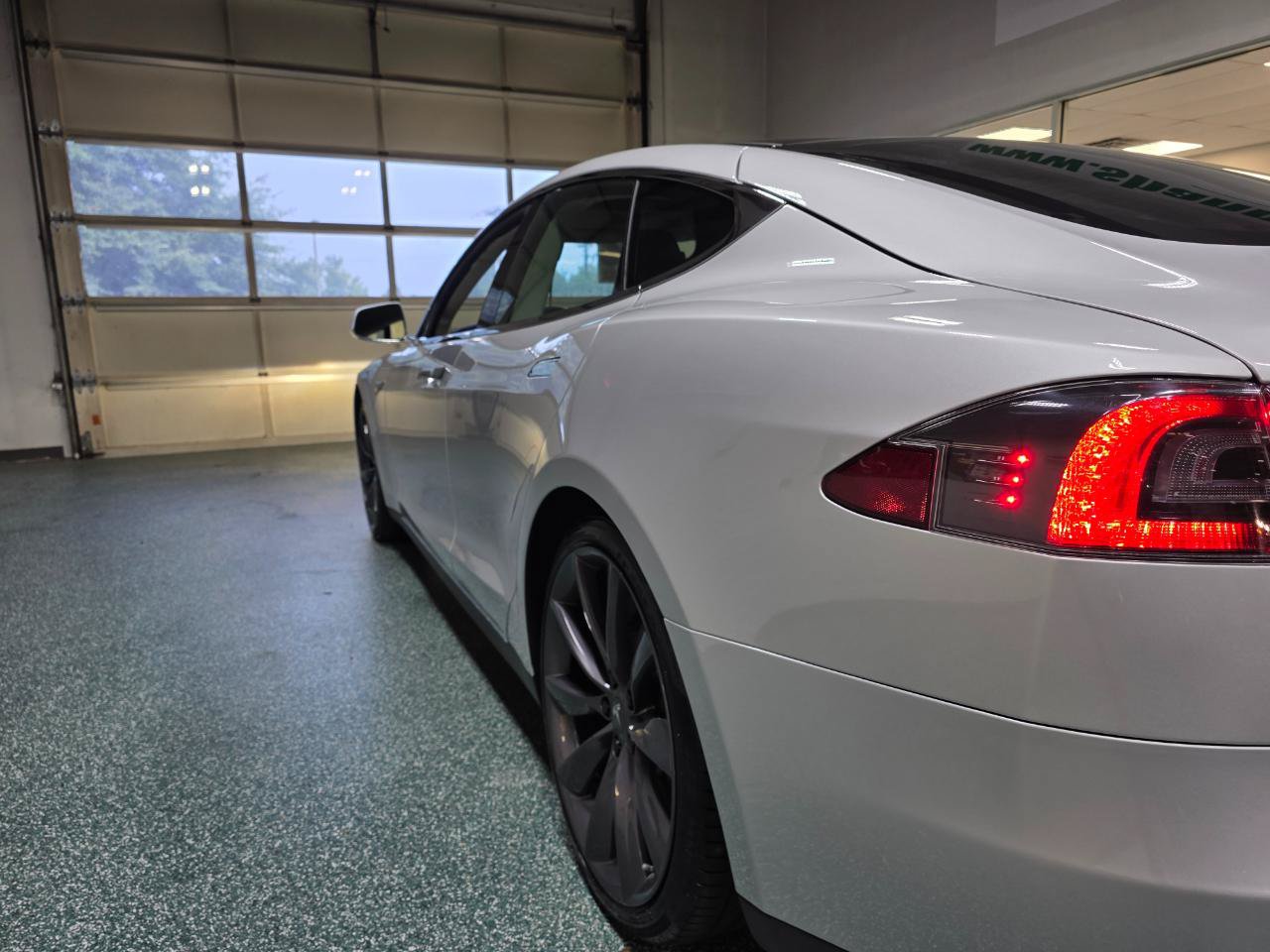 Used 2013 Tesla Model S Performance RWD image 10