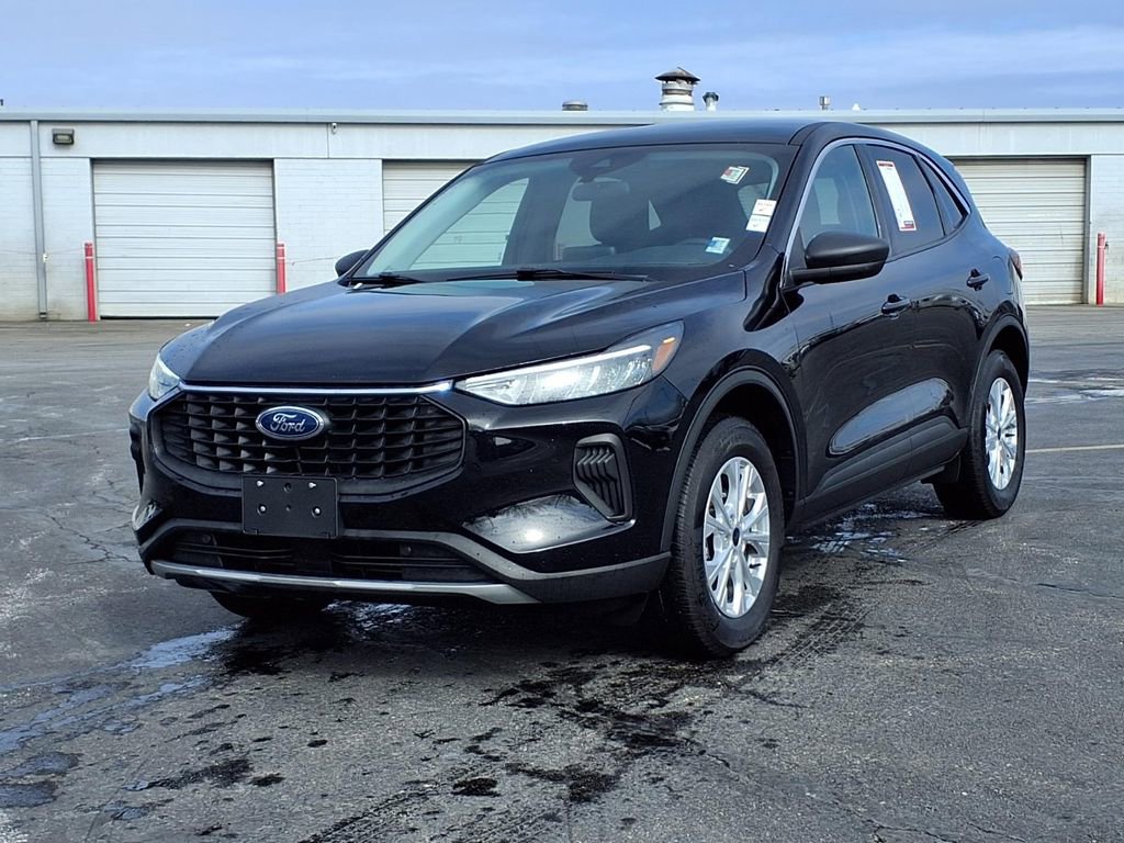 Used 2024 Ford Escape Active image 2
