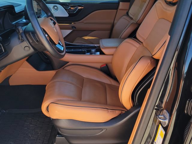 Certified 2024 Lincoln Aviator Black Label w/ Jet Package AWD/4WD image 6