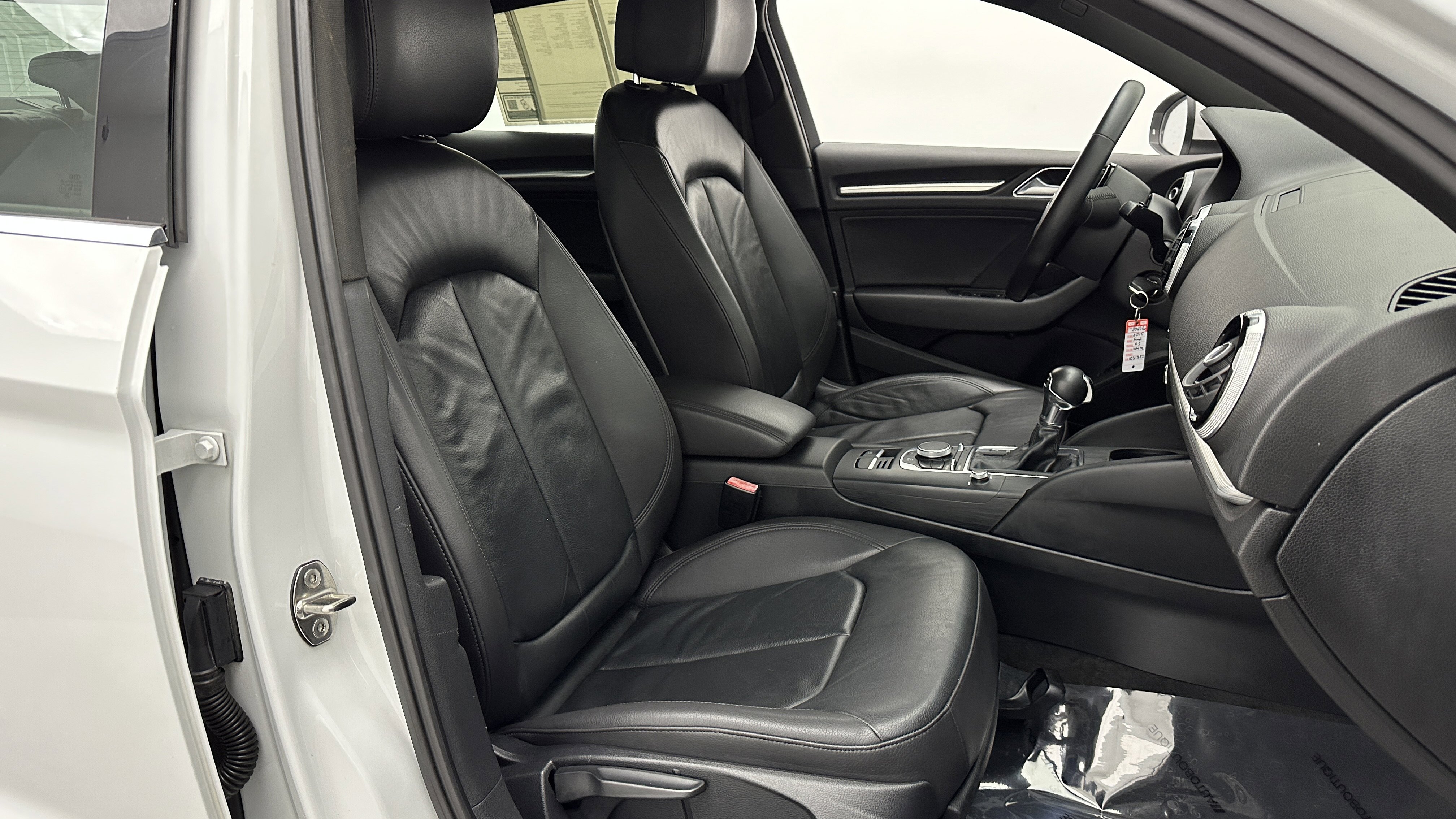 Used 2015 Audi A3 1.8T Premium image 35