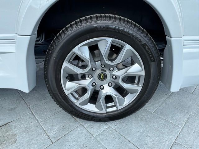 New 2025 Chevrolet Express 2500 w/ Driver Convenience Package image 3