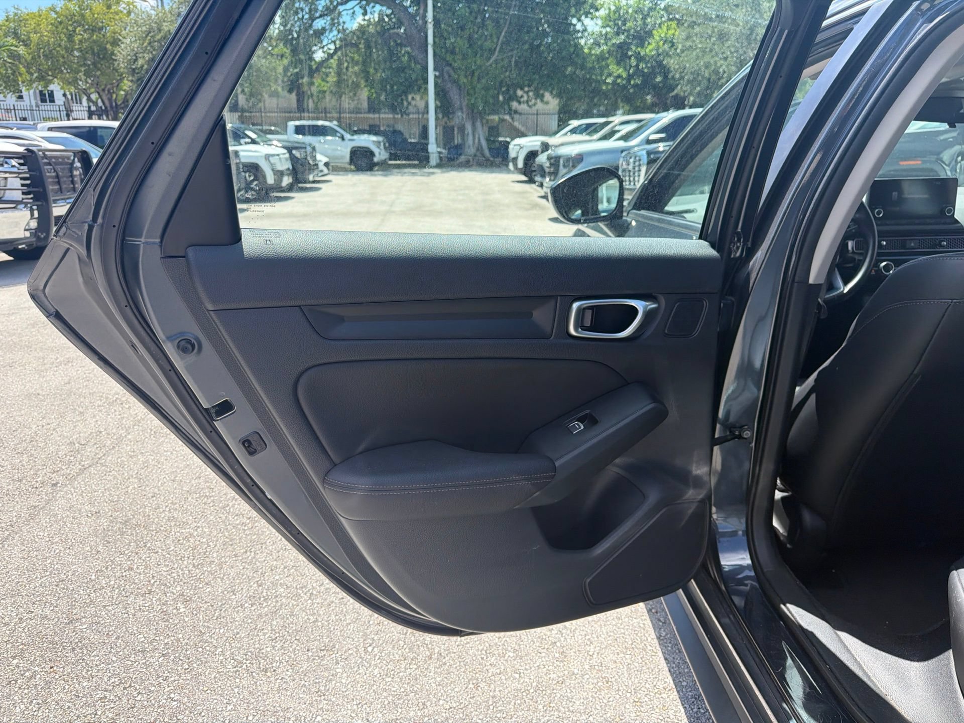 Used 2023 Honda Civic EX-L image 14