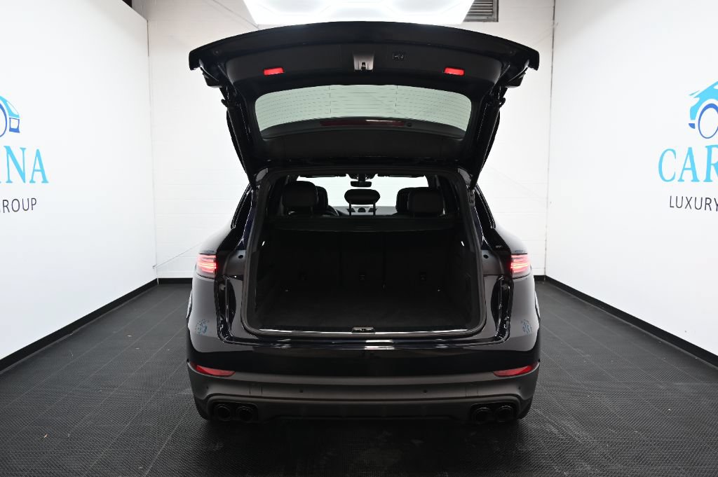 Used 2023 Porsche Cayenne S Platinum AWD/4WD image 44