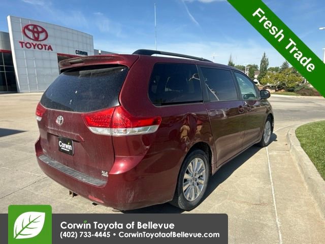 Used 2011 Toyota Sienna XLE AWD/4WD image 3