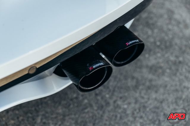 Used 2016 Jaguar F-TYPE R image 39