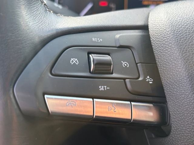Used 2023 Cadillac XT4 Premium Luxury FWD image 6