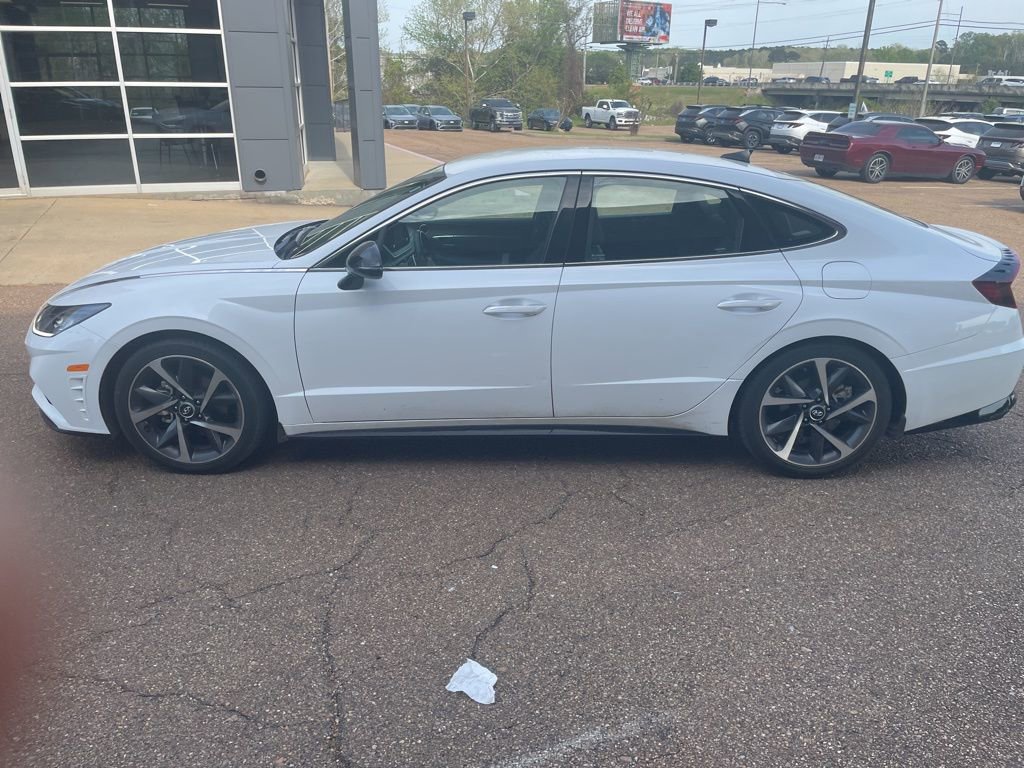 Used 2021 Hyundai Sonata SEL Plus image 3