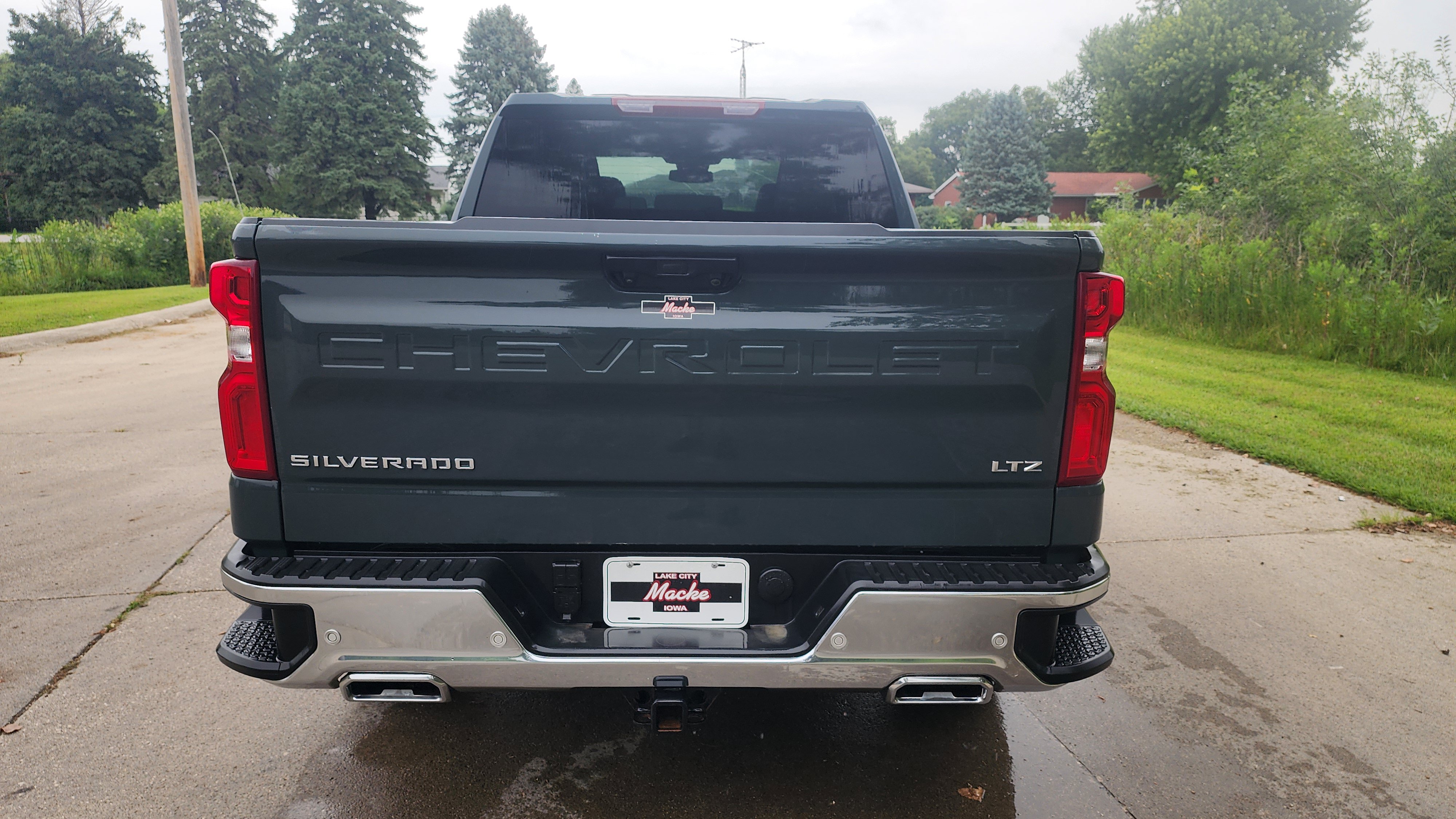 Certified 2026 Chevrolet Silverado 1500 LTZ w/ Z71 Off-Road Package AWD/4WD image 5