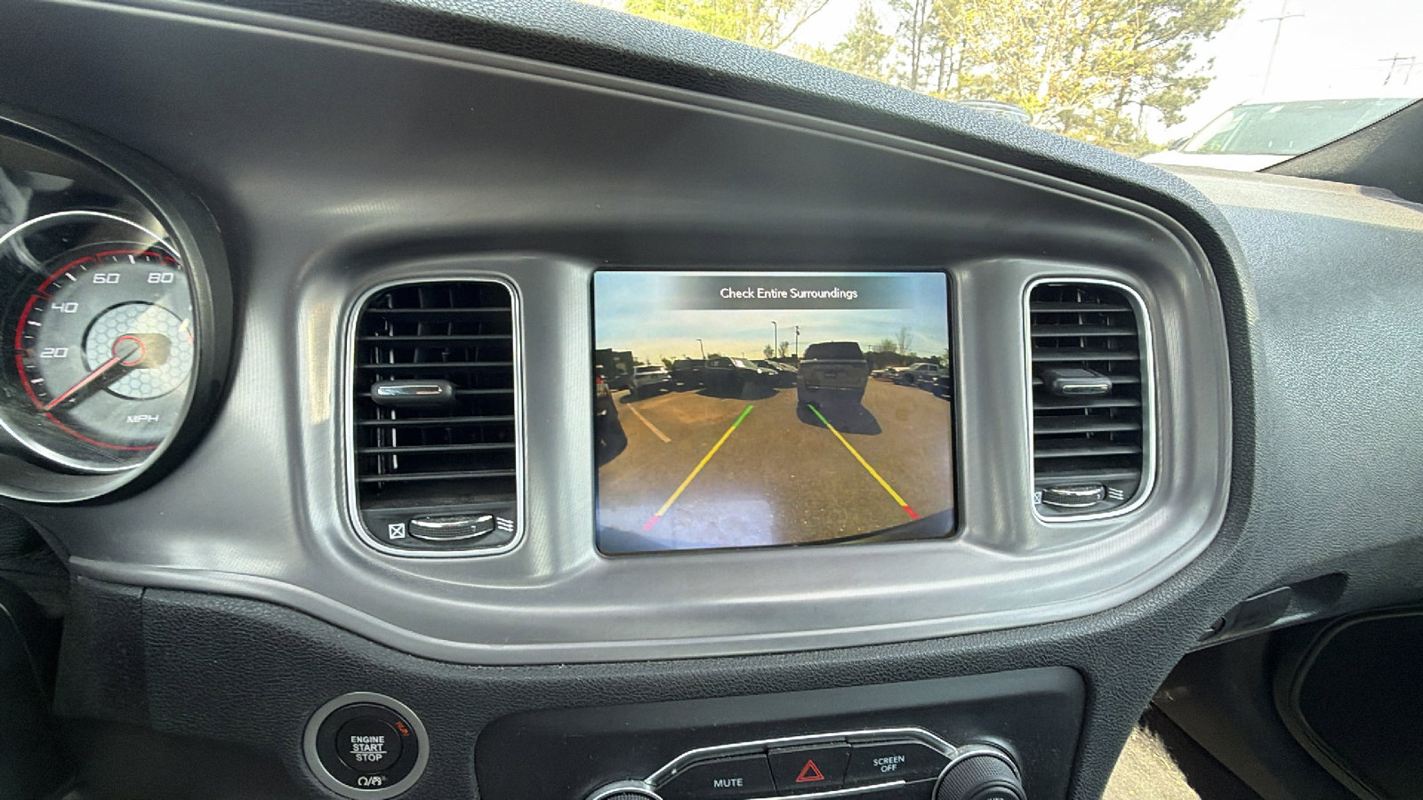 Used 2023 Dodge Charger SXT image 33