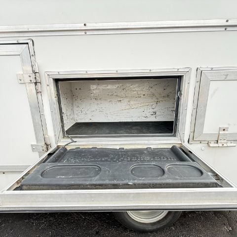 Used 2018 GMC Savana 3500 w/ Power Convenience Package RWD image 7