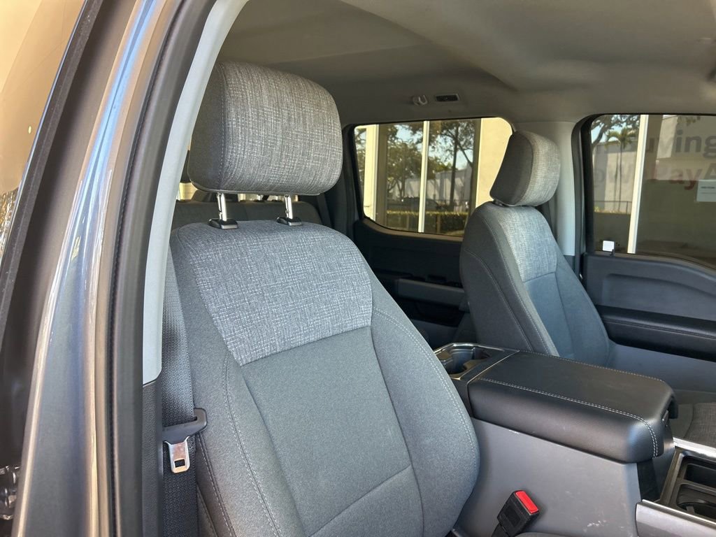 Used 2024 Ford F350 XLT w/ Camper Package image 25