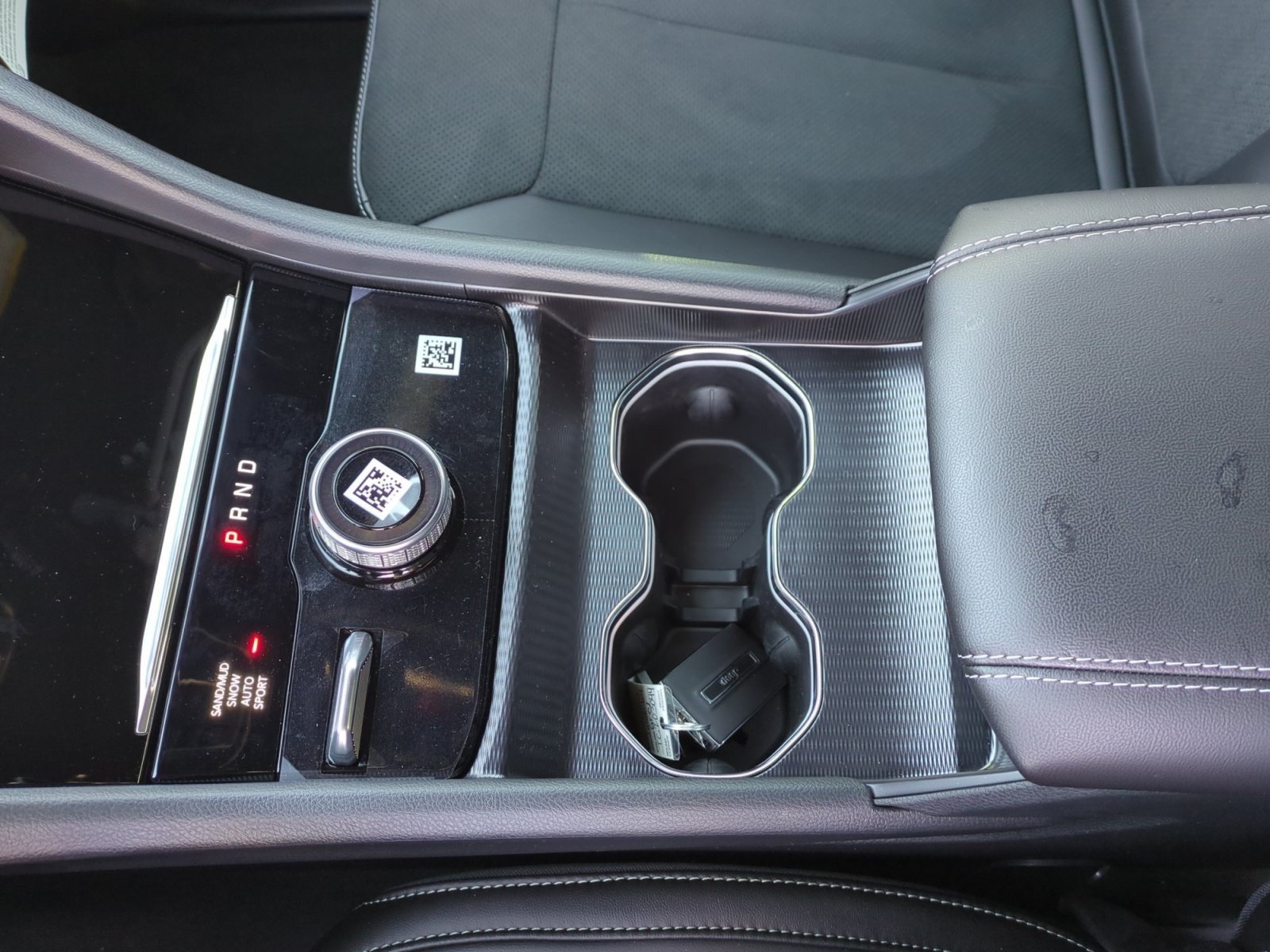 New 2026 Jeep Grand Cherokee Altitude AWD/4WD image 15