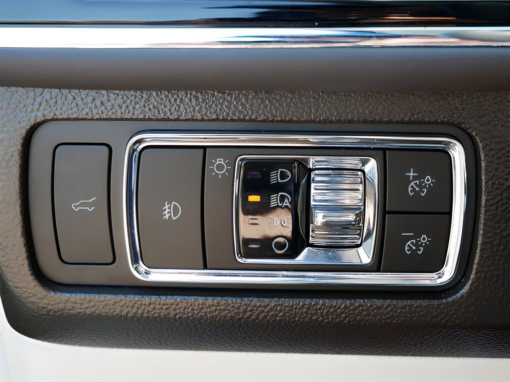 Used 2024 Lincoln Navigator Black Label image 19