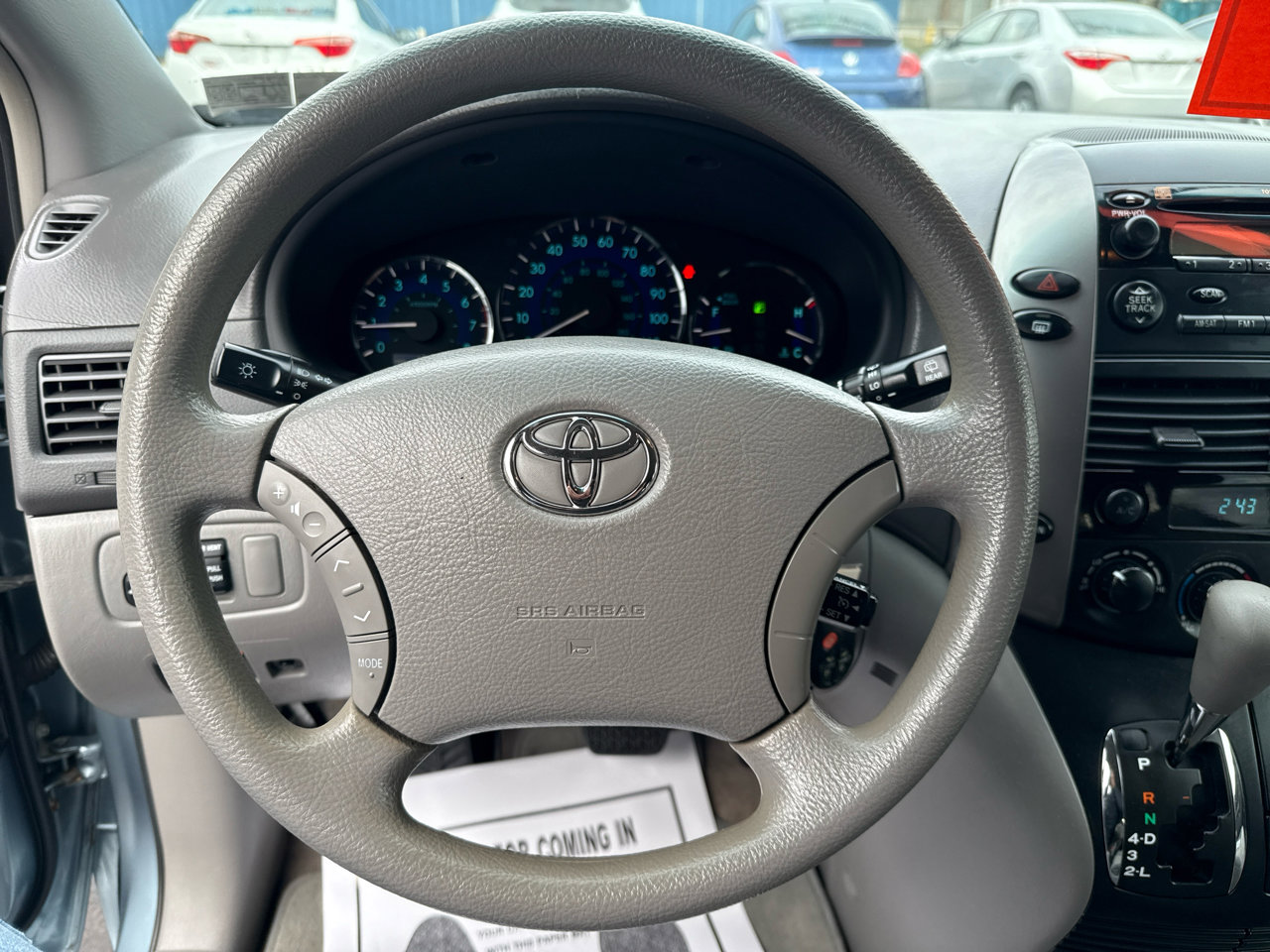 Used 2010 Toyota Sienna LE image 13