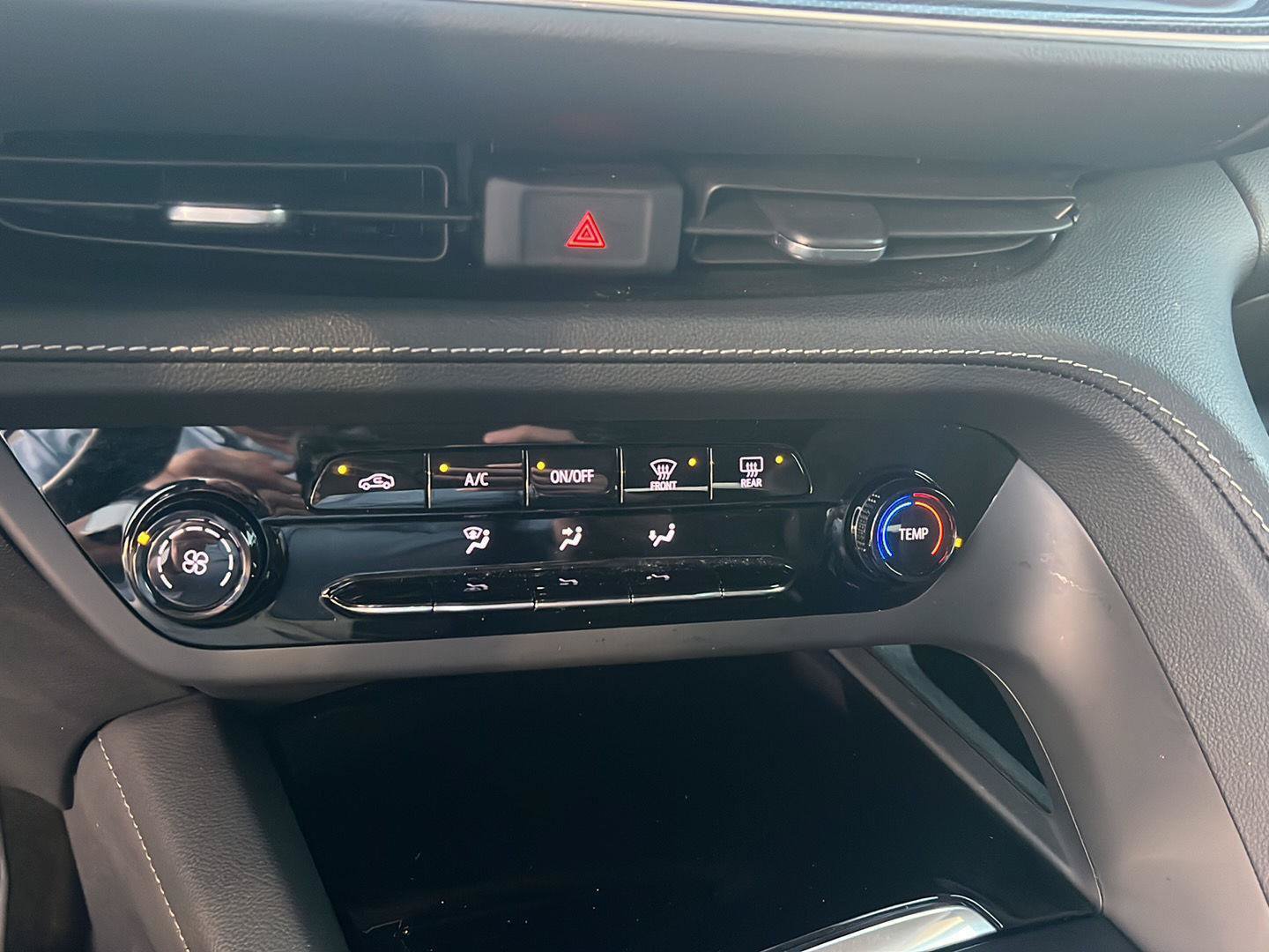 Used 2023 Buick Envision Preferred FWD image 25