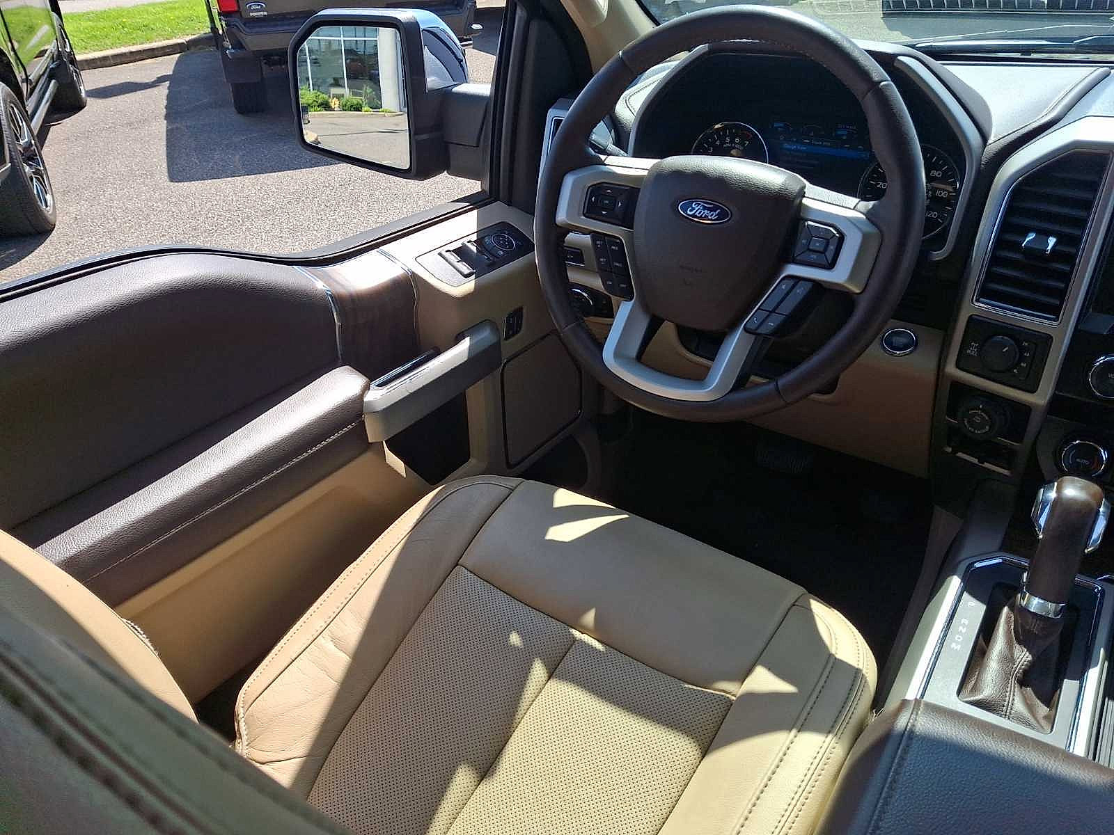 Used 2019 Ford F150 Lariat image 13