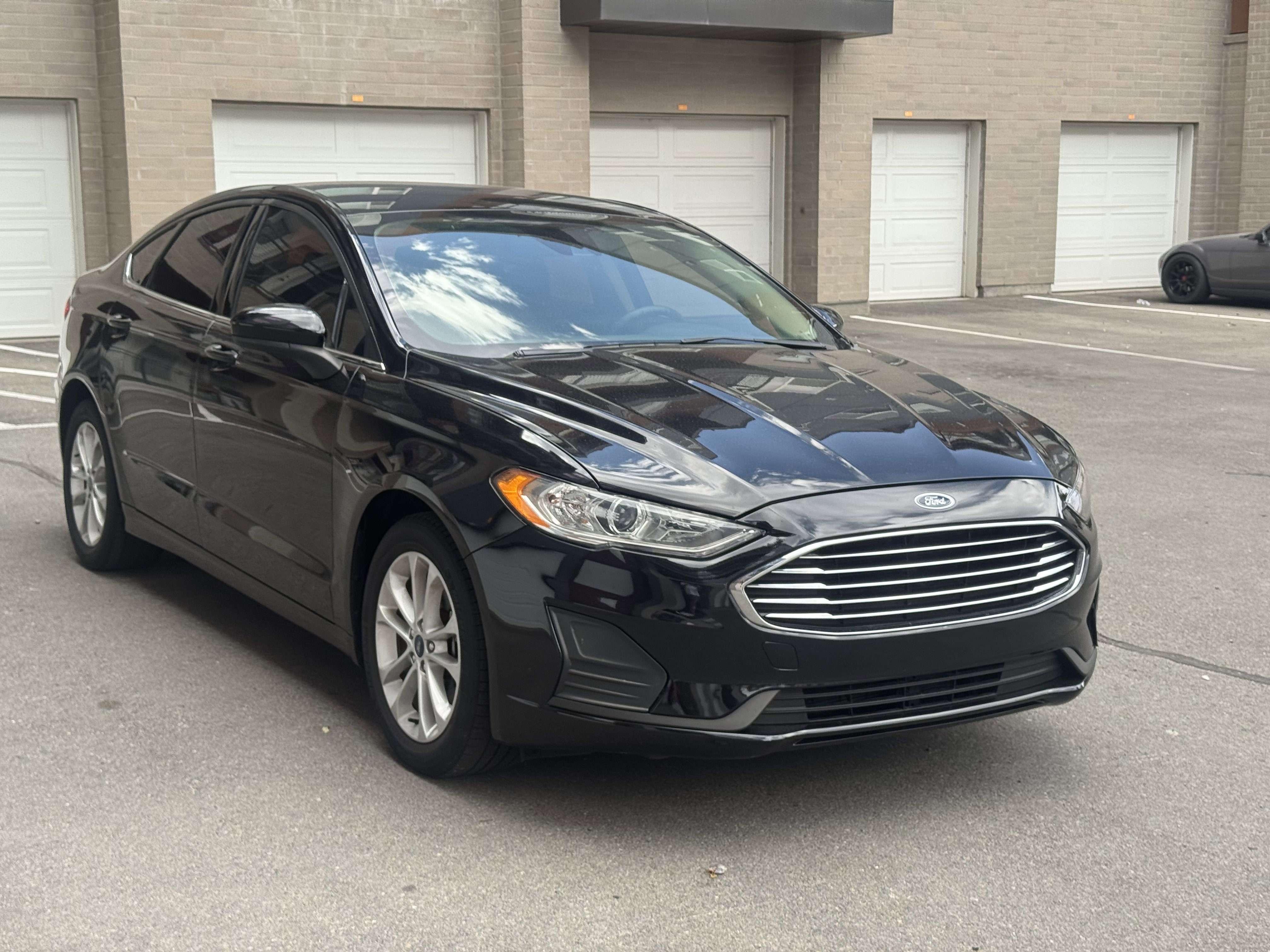 Used 2020 Ford Fusion SE image 7