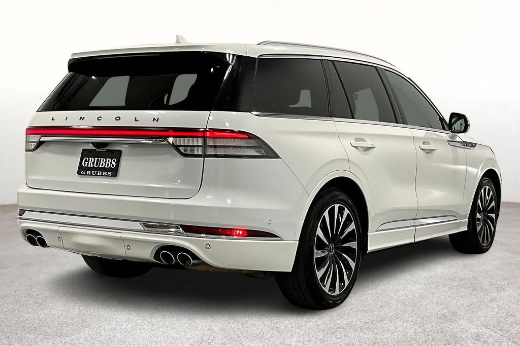 Used 2020 Lincoln Aviator Black Label Grand Touring w/ Class IV Trailer Tow Package image 2