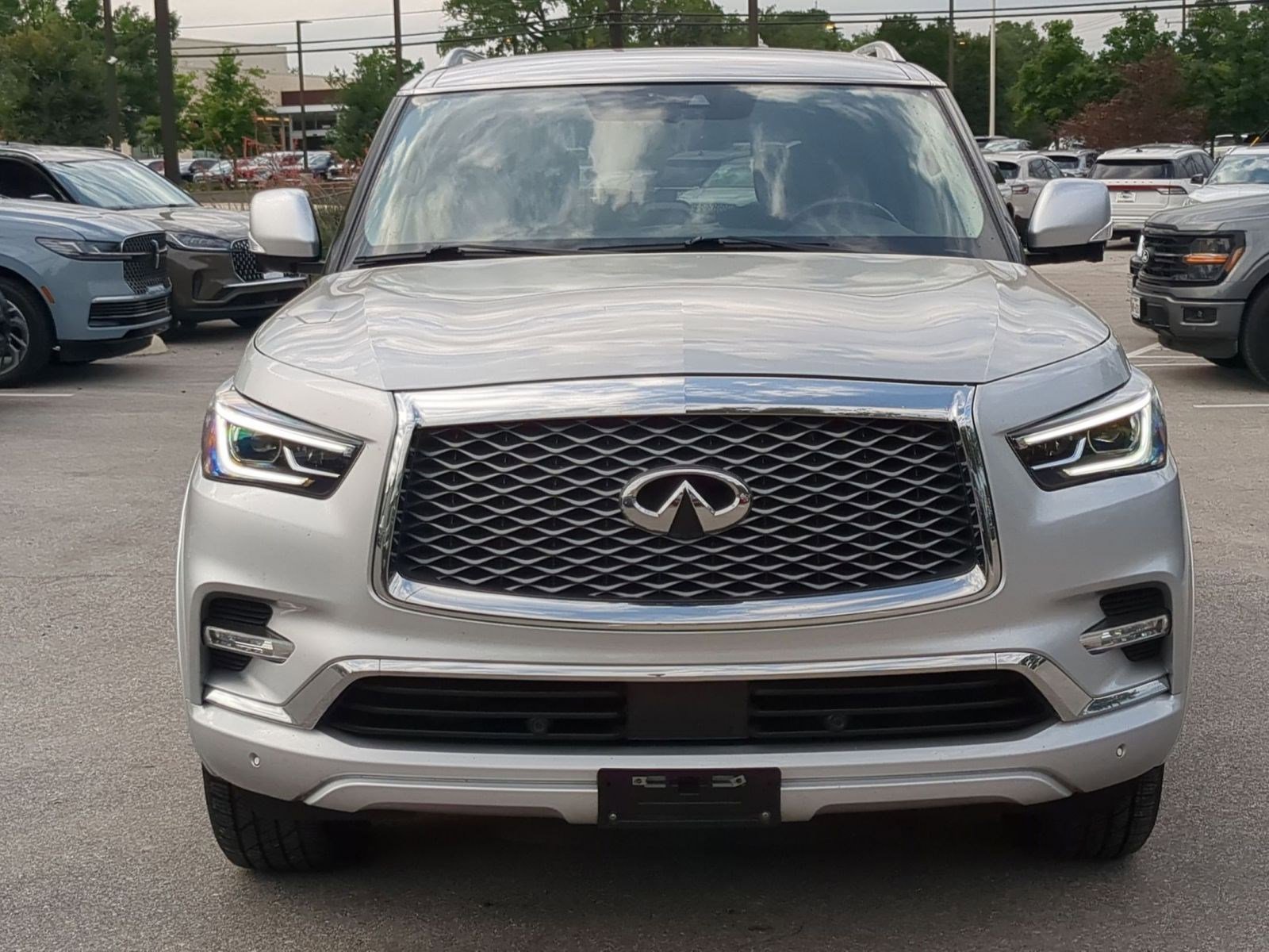 Used 2019 INFINITI QX80 Luxe AWD/4WD image 8