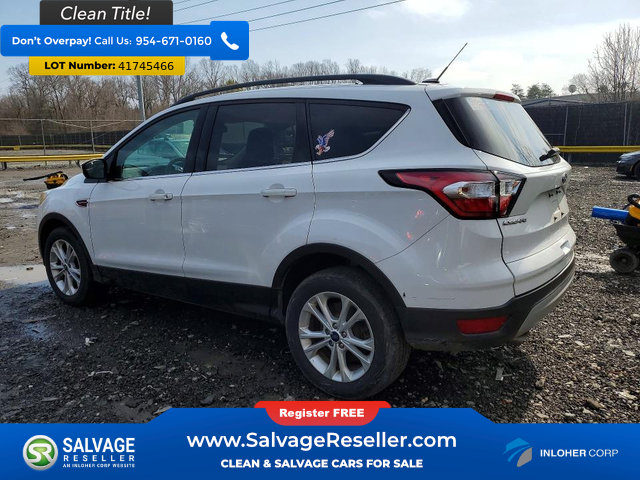 Used 2018 Ford Escape SE FWD image 3
