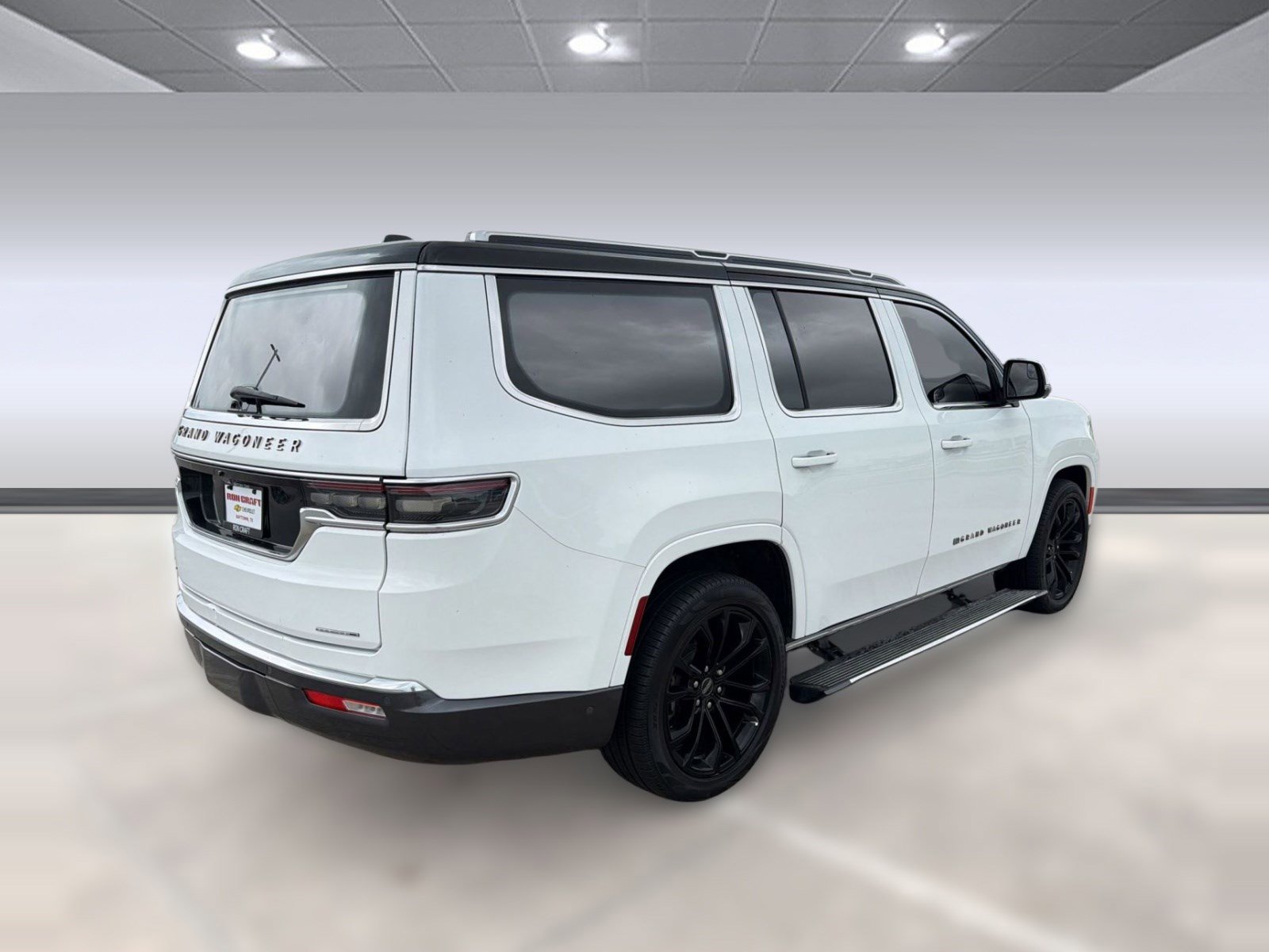 Used 2022 Jeep Grand Wagoneer Series III w/ Rear Seat Video Group 1 AWD/4WD image 8