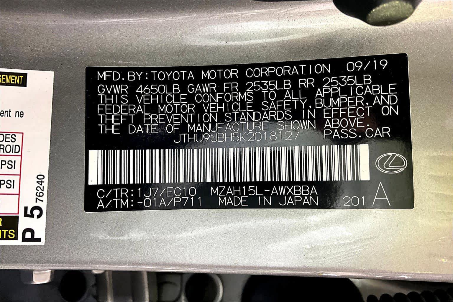 Used 2019 Lexus UX 250h w/ Premium Package AWD/4WD image 36