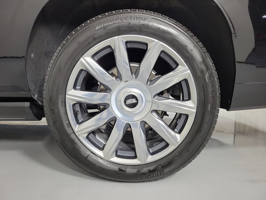 Used 2023 Cadillac Escalade ESV Premium Luxury Platinum AWD/4WD image 10