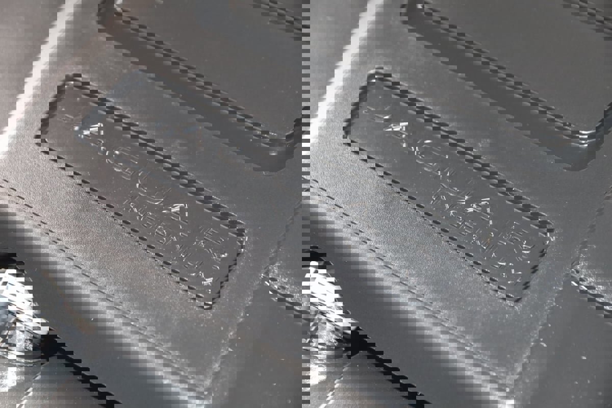 Used 2024 Jaguar XF R-Dynamic SE image 23