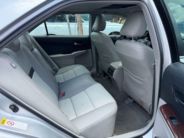 Used 2013 Toyota Camry XLE w/ Leather Pkg FWD image 16