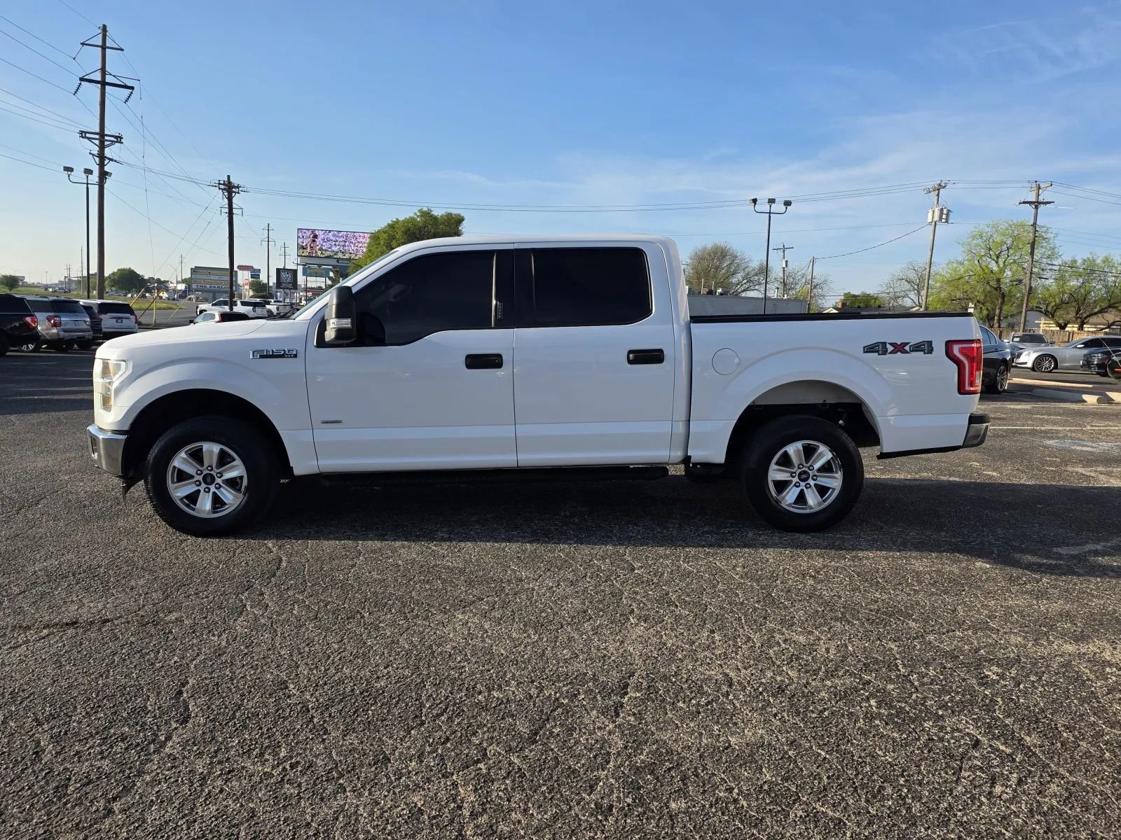 Used 2017 Ford F150 XLT w/ Trailer Tow Package AWD/4WD image 4