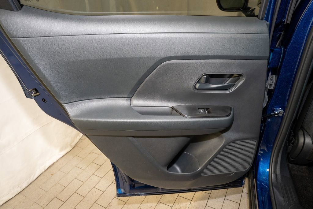 Certified 2025 Nissan Kicks S image 8