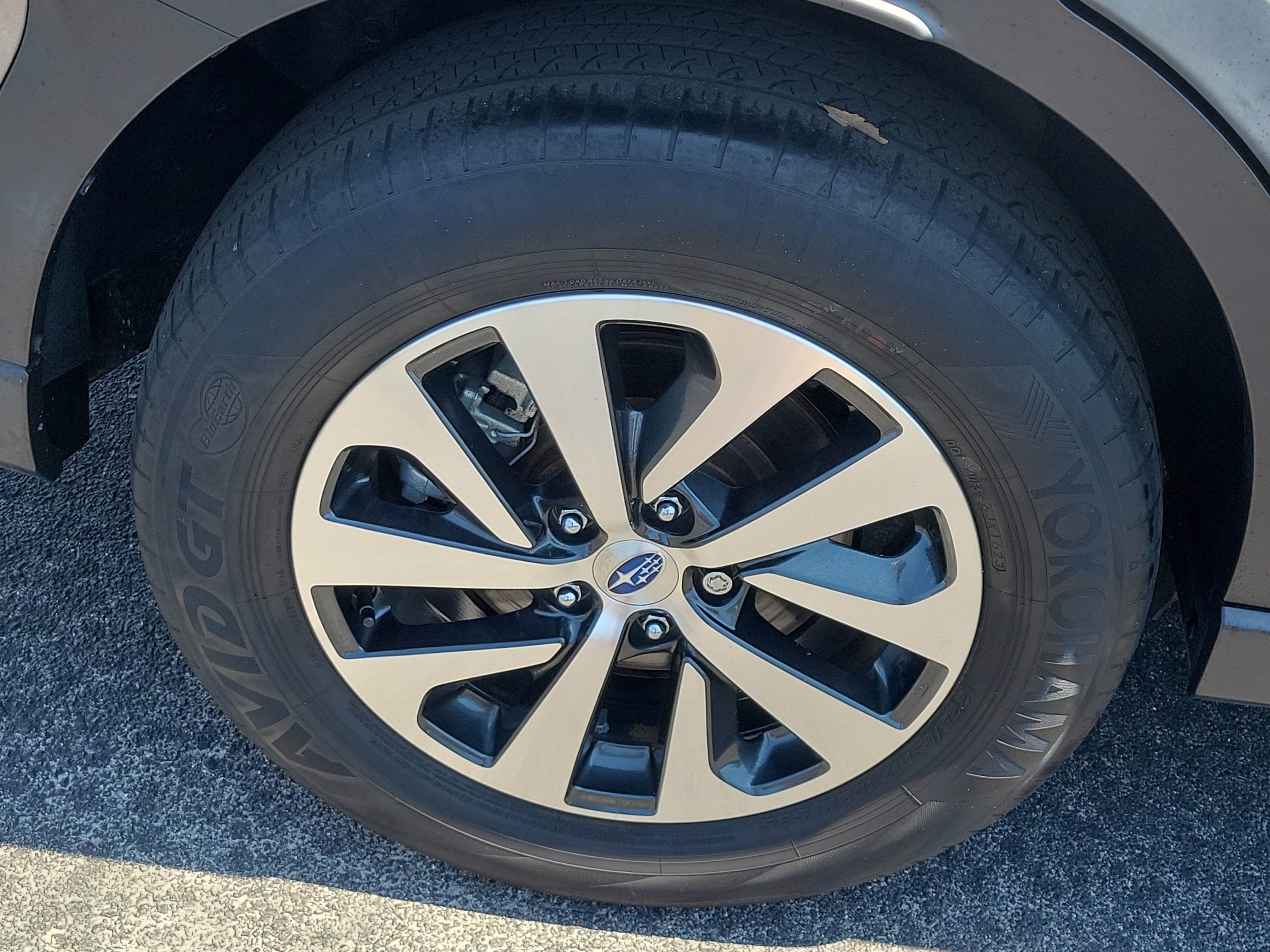 Certified 2024 Subaru Outback Premium image 10