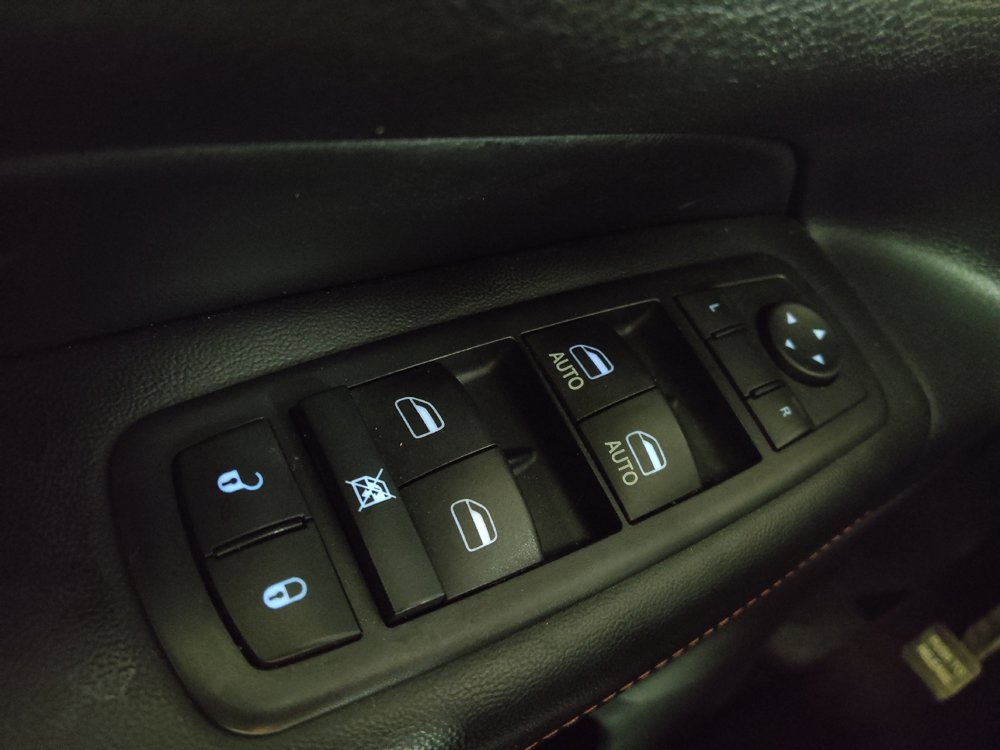 Used 2016 Jeep Grand Cherokee Limited 75th Anniversary AWD/4WD image 27