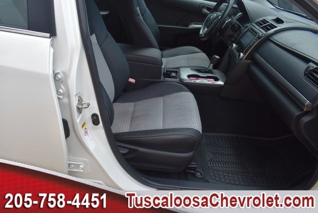 Used 2014 Toyota Camry SE FWD image 21